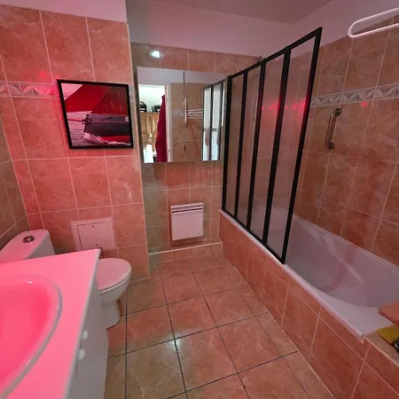 1-bedroom Apartment, Large South-facing Terrace, Luxury Seignosse